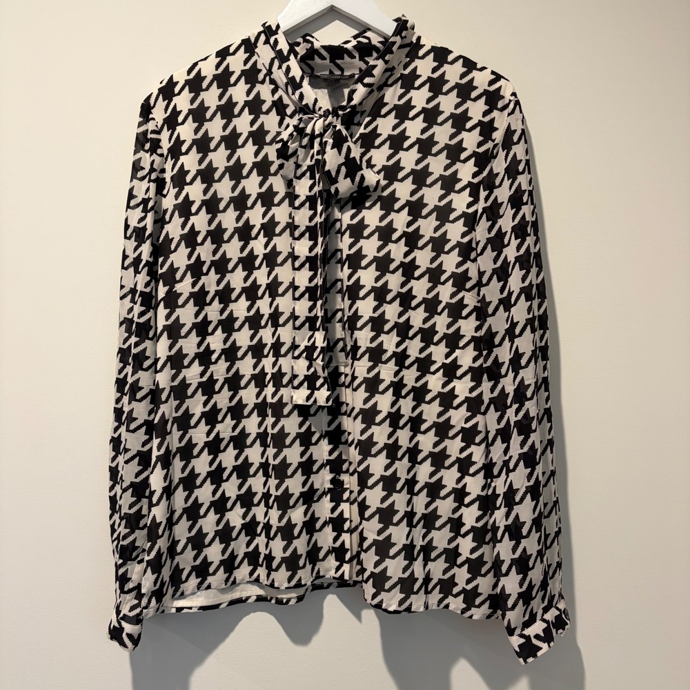 St. John Black White Houndstooth Silk Tie Neck Blouse Size 16 Long Sleeve Top